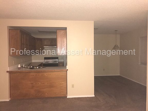3rd image of 125 NE Johnson Ave APT 18