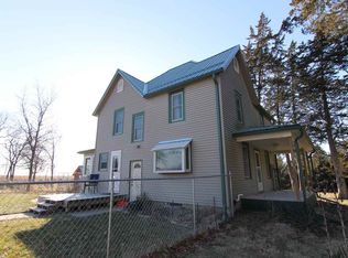 3463 540th St SW, Riverside, IA 52327