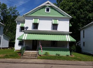 904 Grandview Ave, Matamoras, OH 45767