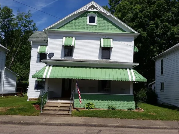 904 Grandview Ave, Matamoras, OH 45767