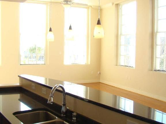 3rd image of 900 Barton St Unit 101