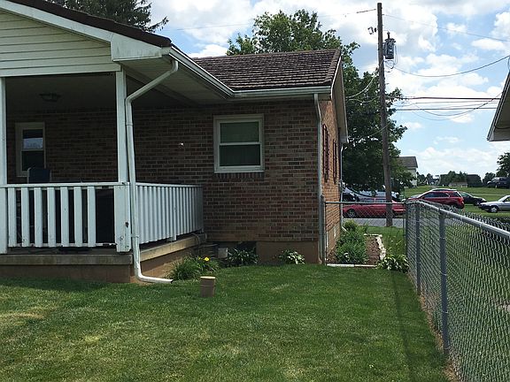 Fenced in Yard