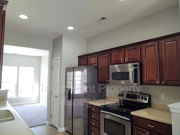 5th image of 10438 Alexander Martin Ave