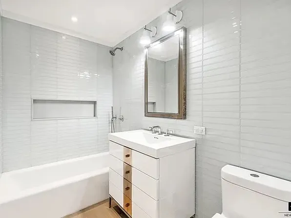 212 Warren Street image 10 of 21