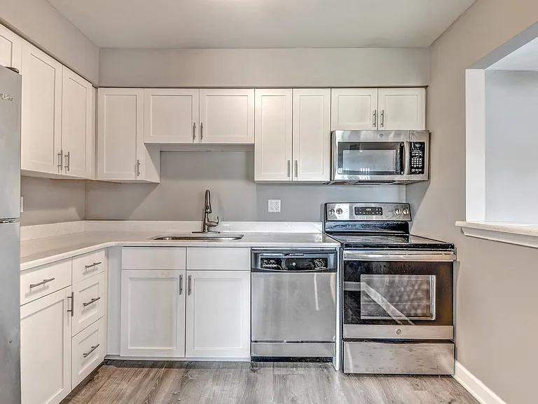 2x2 Renovated Kitchen 2x2 Renovated Kitchen