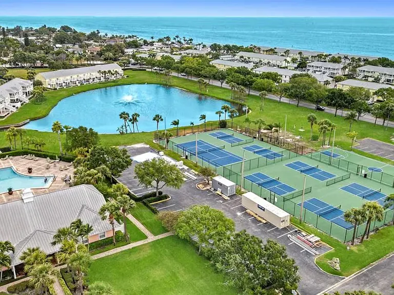 4945 Coquina Key Dr SE #C — Photo 3