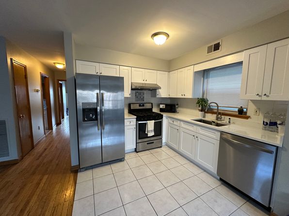 511 Central Ave Floor 1