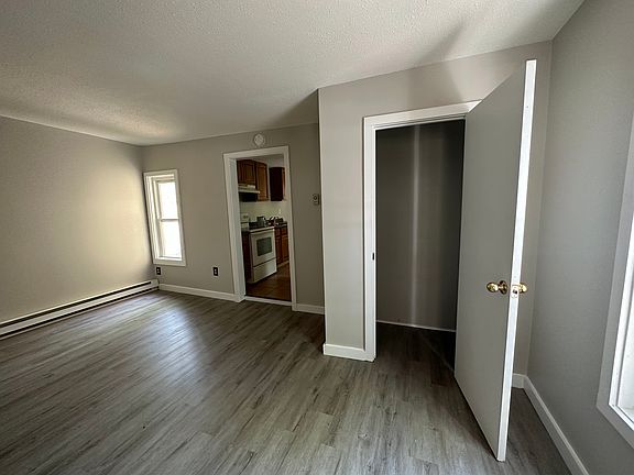 2nd image of 268 Farmington Ave #1