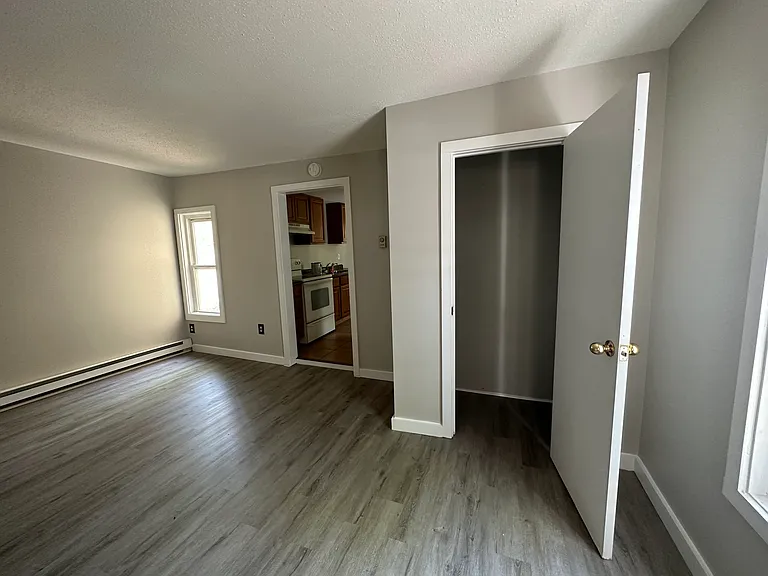 268 Farmington Ave #1 — Photo 2