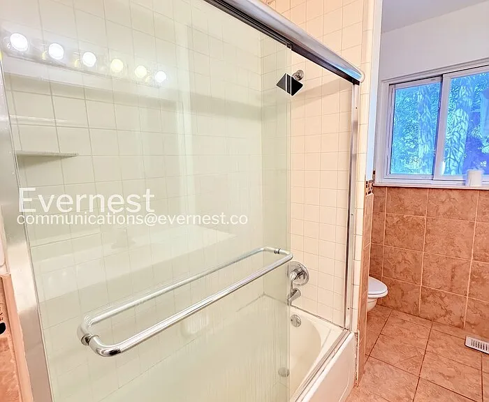 4224 Frazho Rd — Photo 10