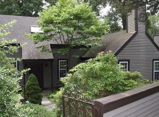 21 Long Hill Farms #21, Guilford, CT 06437