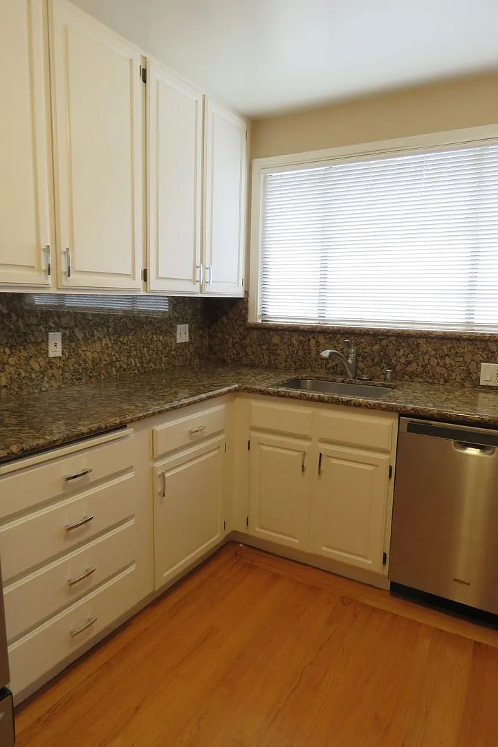 Big House in Clarendon Heights 3/3 — Photo 4