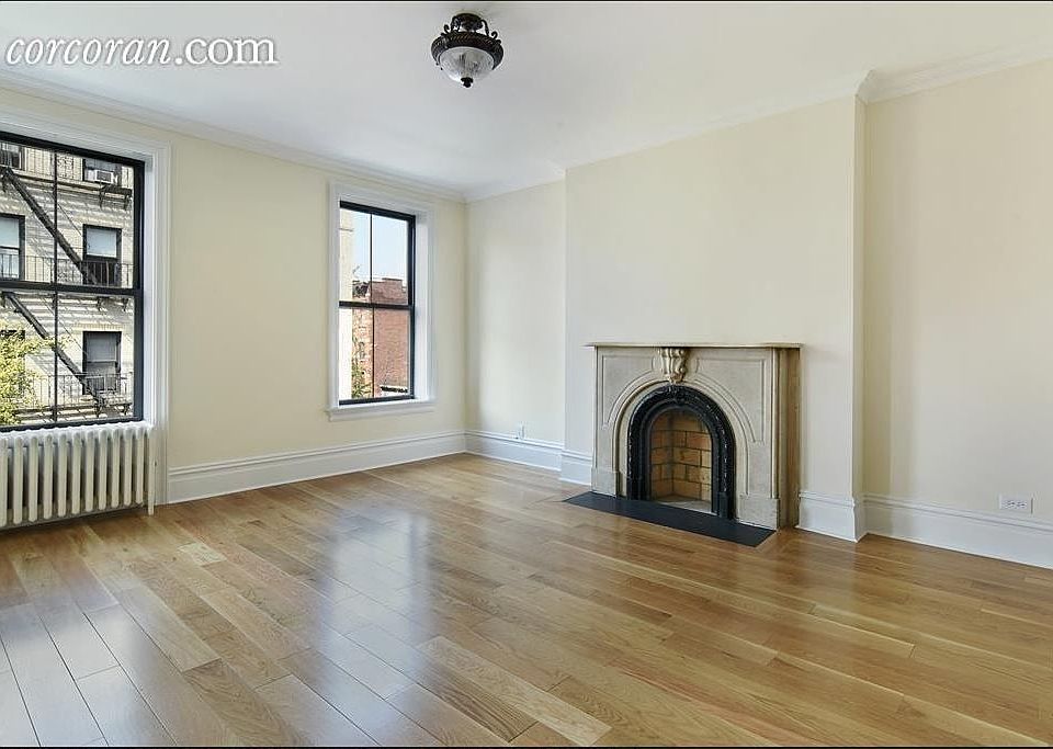 1st image of 381 Bleecker St APT 3