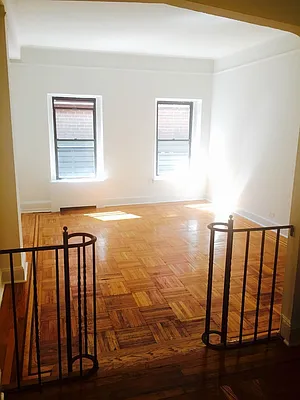 Rented by Dynamik Realty | media 7