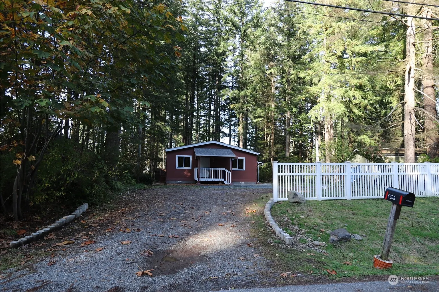 6208 Shamrock Road photo 1