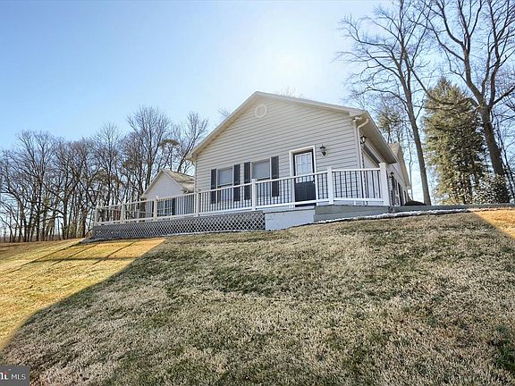 4th image of 149 Stone Mountain Rd