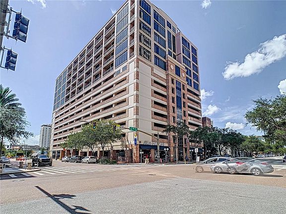 3rd image of 175 2nd St S APT 811