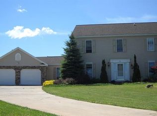 290 Crane Ave, Pittsfield, MA 01201