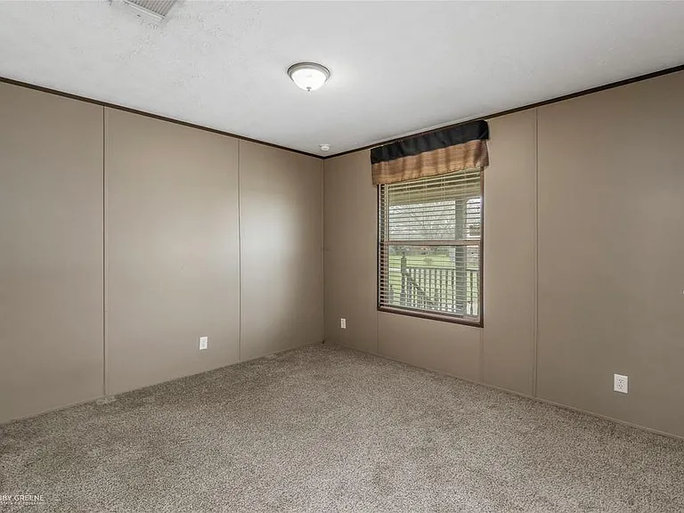 132 Nelson Dr — Photo 5
