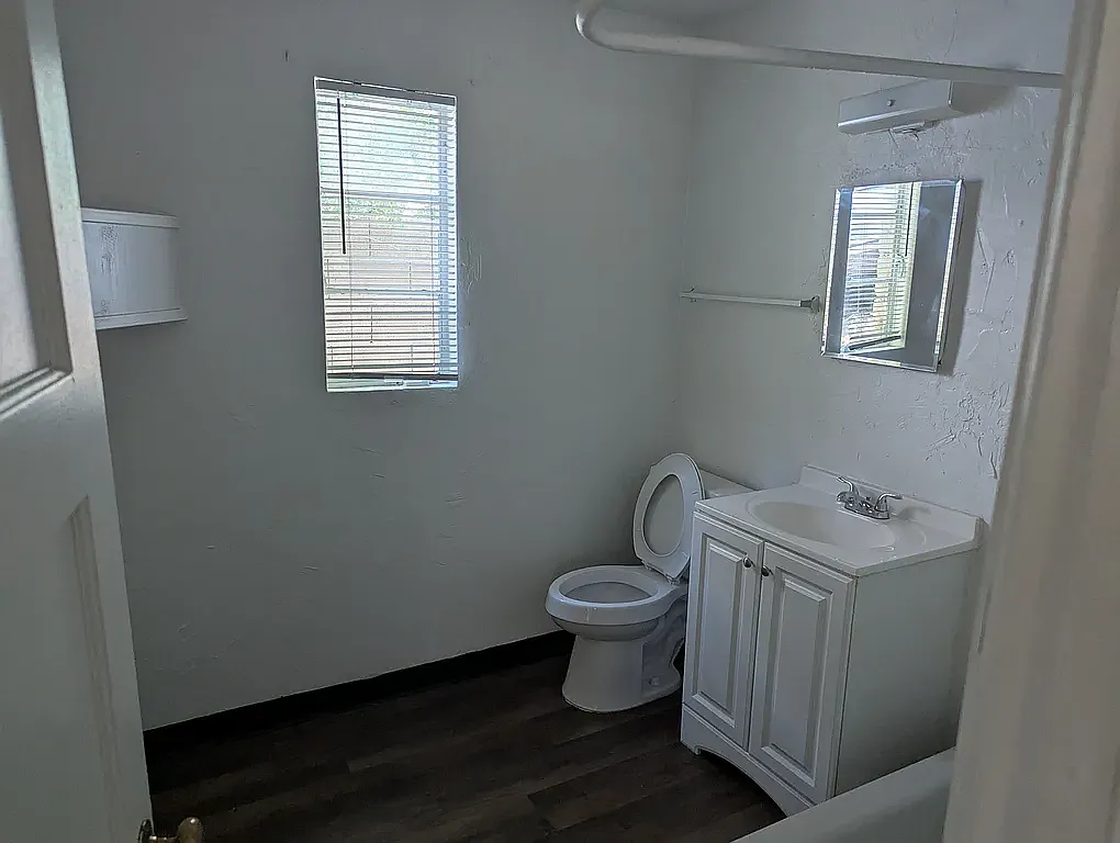 1 bed, 560 sqft, $950 — Photo 3