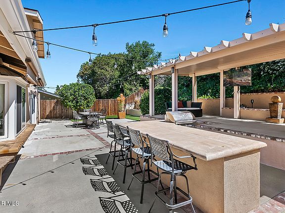 5th image of 184 N Castilian Ave