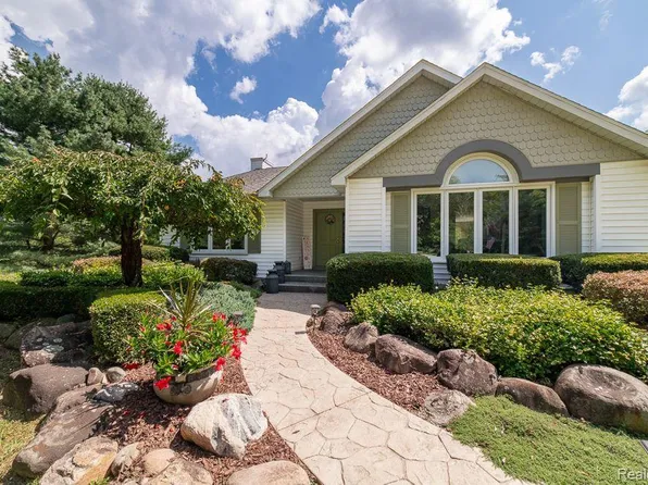 1609 S Force Rd, Attica, MI 48412