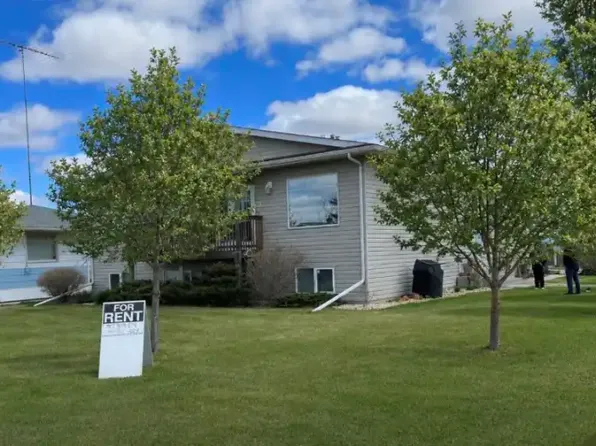 5507 50th St #1, Vegreville, AB T9C 1K3