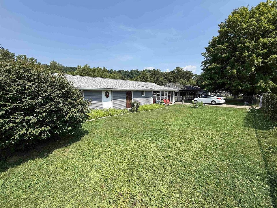 1st image of 706 Thunderbird Dr
