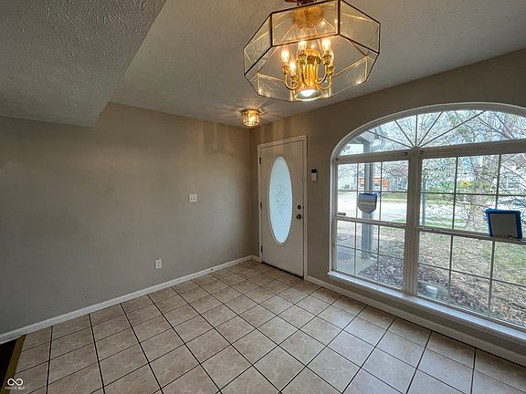 4th image of 11147 Autumn Creek Ct