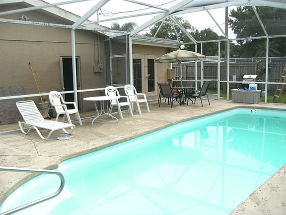 3rd image of 2100 45th St N