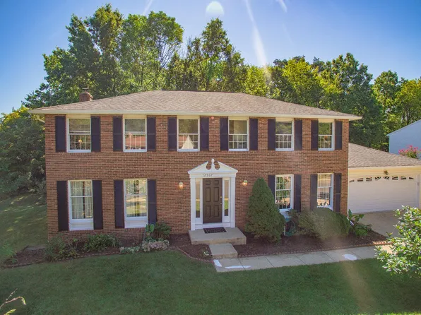 12507 Cliff Edge Dr, Herndon, VA 20170