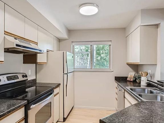 3rd image of 60 S Boulder Cir APT 6025