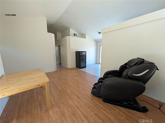 4th image of 16362 Avenida De Loring