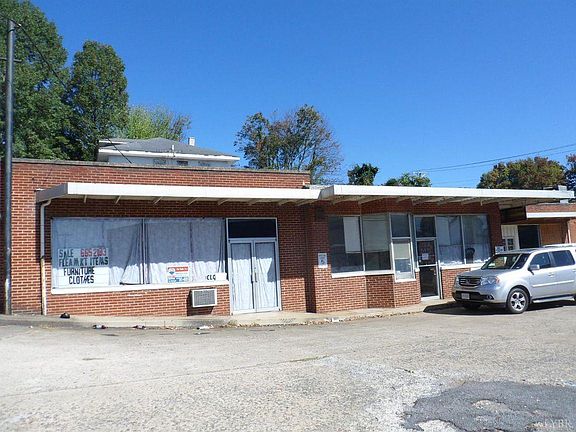 2nd image of 2300 Fort Ave