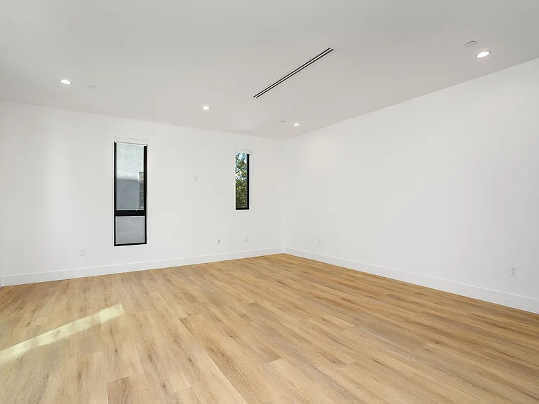 111 N Orlando Ave #1/2 — Photo 6