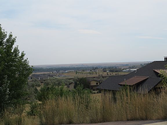 2nd image of 3510 Huckleberry Dr