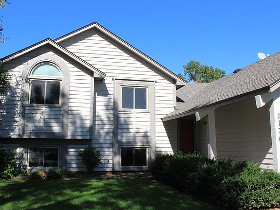 2nd image of 1174 Saddlebrook Ln