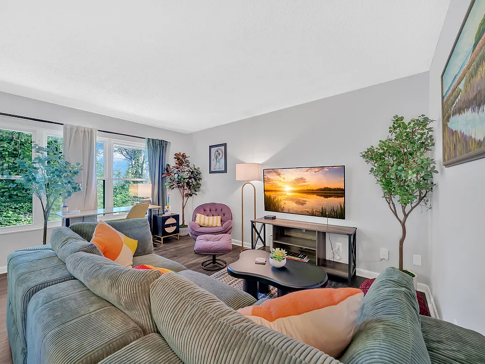 7540 Chatham Cir