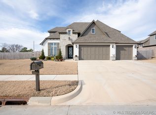 13026 S 6th St, Jenks, OK 74037