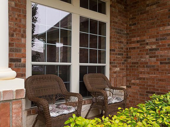 3rd image of 2606 Cezanne Cir