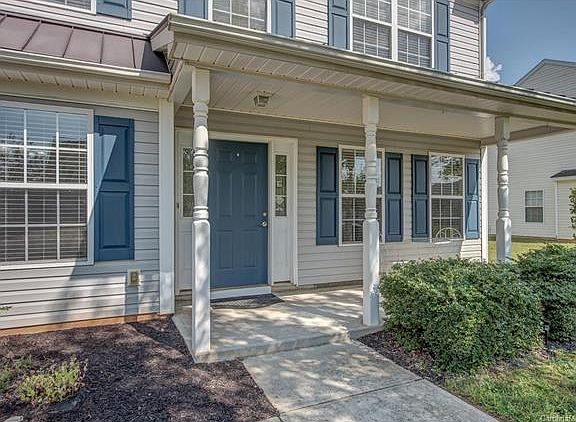 2nd image of 924 Crowders Woods Dr