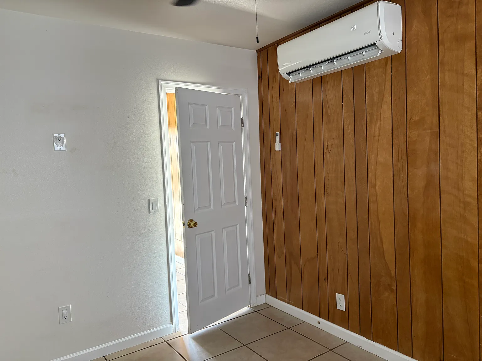 Studio, $1,500 — Photo 3