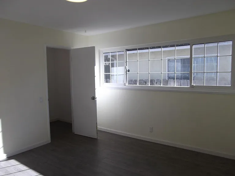 2252 Terra Villa St — Photo 9