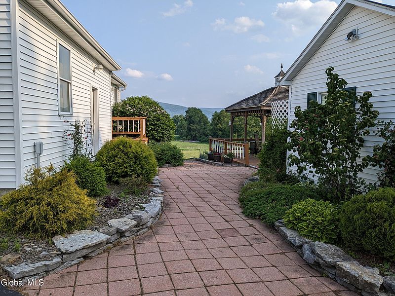 5th image of 298 Myers Road