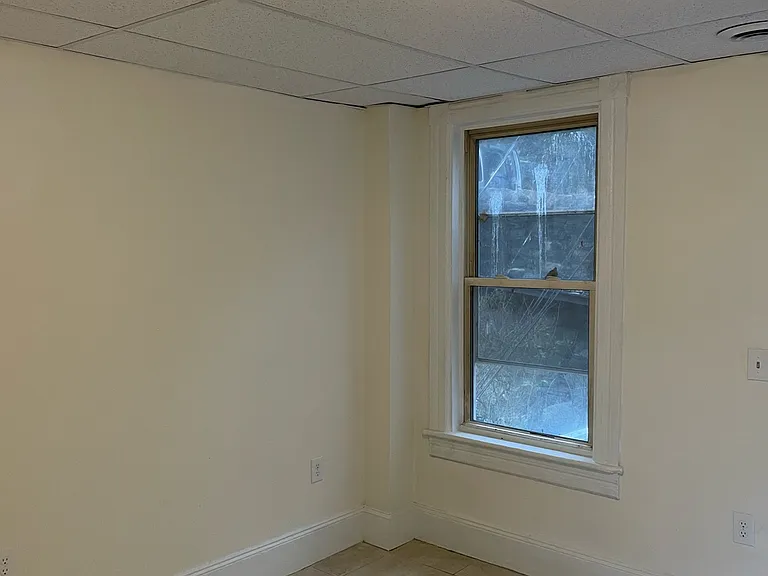 Riverview Apartments — Photo 35