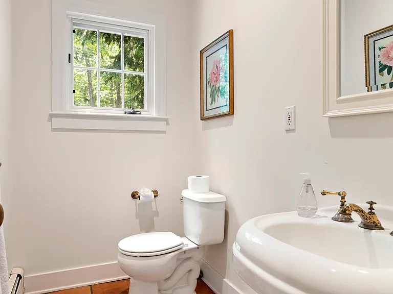 16 Alexis Ct — Photo 21