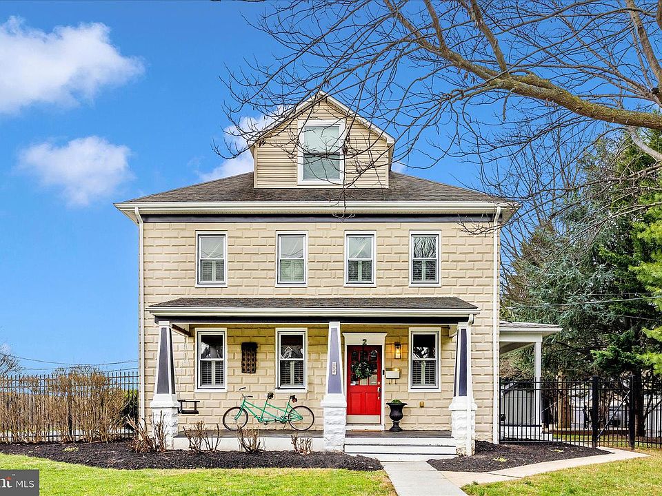 1st image of 2 E 14th St