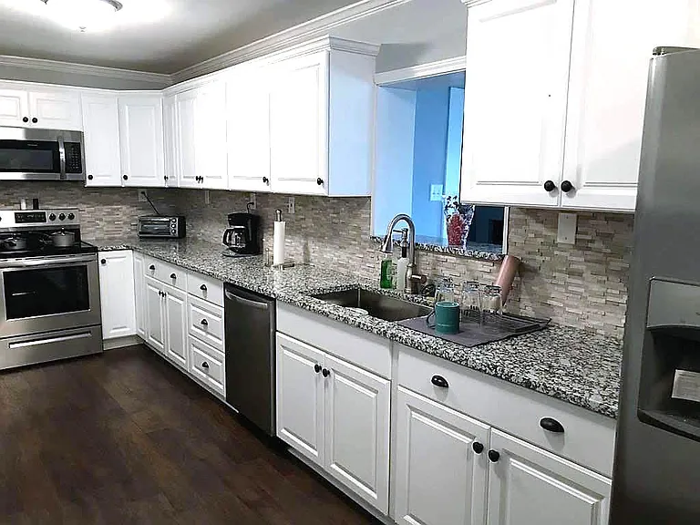 1704 Bobwhite Dr #4 — Photo 1