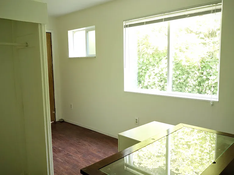1406 E Alder St — Photo 22