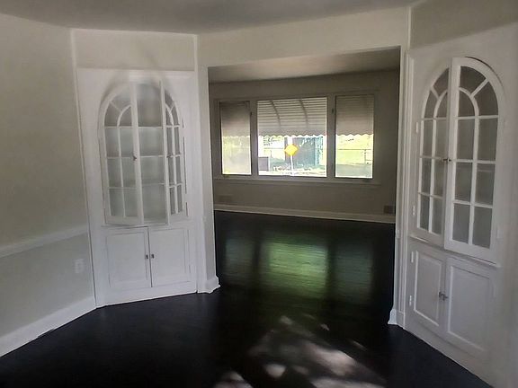 3rd image of 305 S Lehigh St